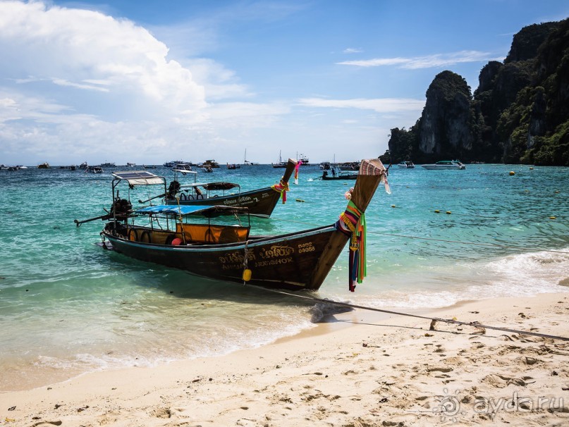 Альбом отзыва "PHUKET PATONG. PHI PHI ISLANDS - ЛОДКИ"