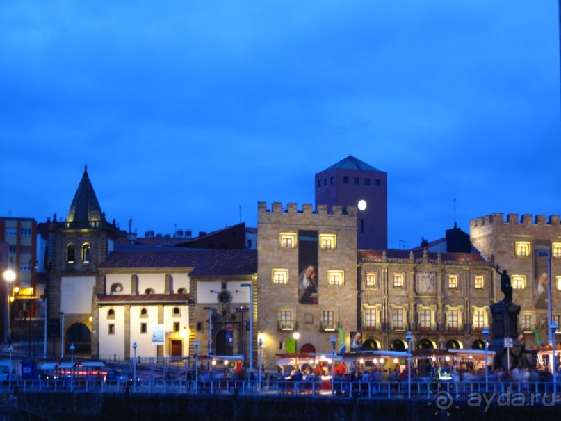 Альбом отзыва "Город у Бискайского залива (Gijon, Spain)"