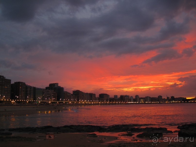 Альбом отзыва "Город у Бискайского залива (Gijon, Spain)"