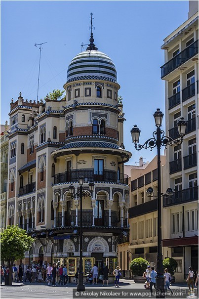 Альбом отзыва "Южная соблазнительница Севилья (Seville, Spain)"