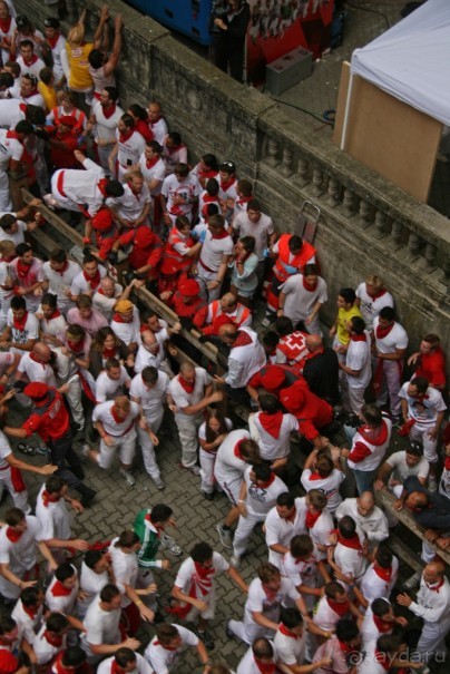 Альбом отзыва "Энсьерро — адреналиновое безумство (Pamplona, Spain)"