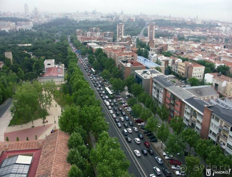 Альбом отзыва "А в Мадриде есть река! (Madrid, Spain)"