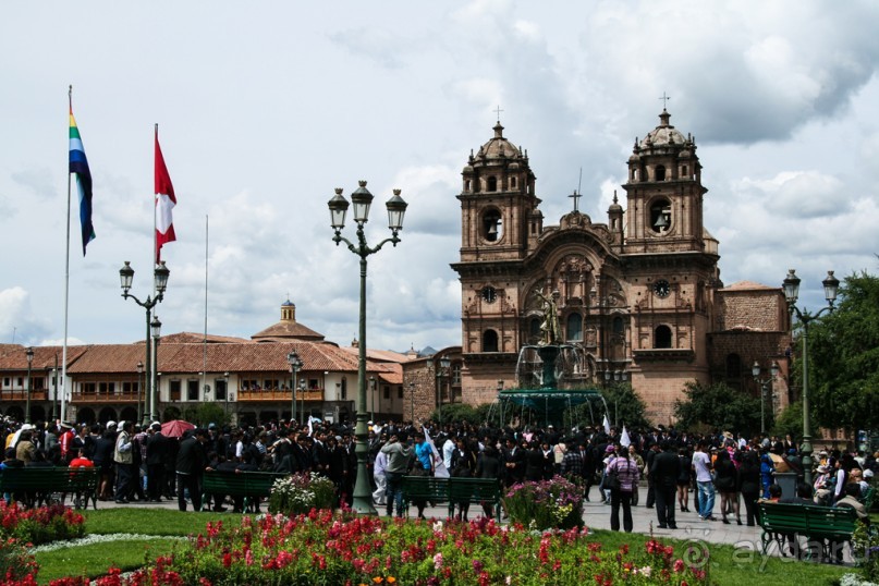 Альбом отзыва "Покорение Америки. Часть 4. День 3: Танцы, кока, высота… (Cuzco, Peru)"