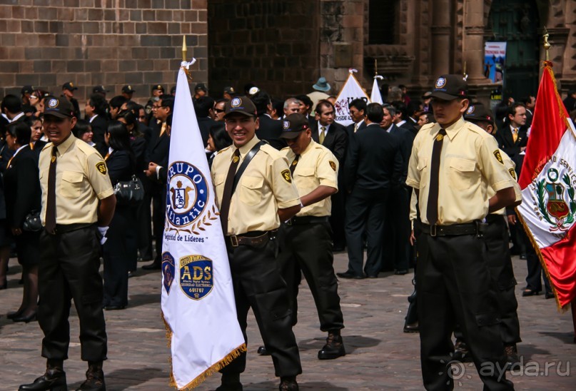 Альбом отзыва "Покорение Америки. Часть 4. День 3: Танцы, кока, высота… (Cuzco, Peru)"