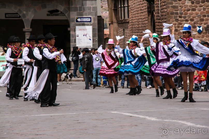 Альбом отзыва "Покорение Америки. Часть 4. День 3: Танцы, кока, высота… (Cuzco, Peru)"