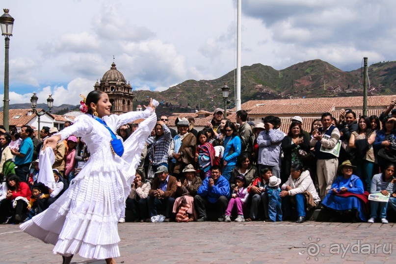 Альбом отзыва "Покорение Америки. Часть 4. День 3: Танцы, кока, высота… (Cuzco, Peru)"