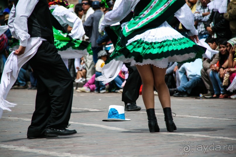 Альбом отзыва "Покорение Америки. Часть 4. День 3: Танцы, кока, высота… (Cuzco, Peru)"