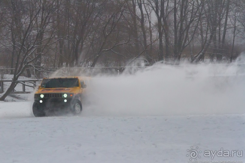 Альбом отзыва "Укрощение Hummer’а: танцы на льду (Kommunarka, Russia)"