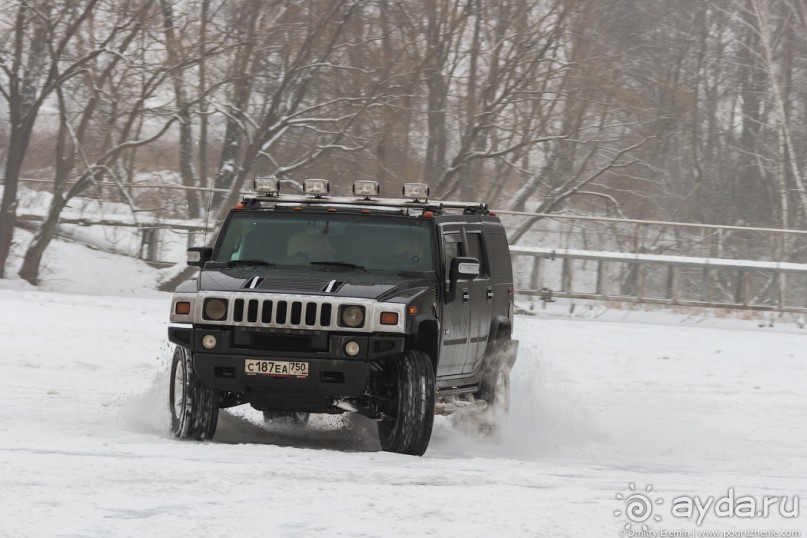 Альбом отзыва "Укрощение Hummer’а: танцы на льду (Kommunarka, Russia)"