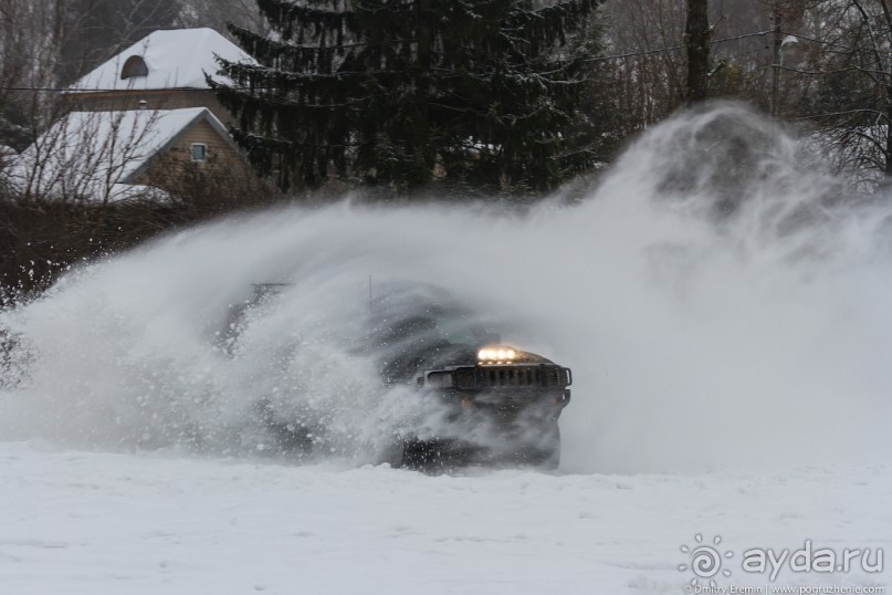 Альбом отзыва "Укрощение Hummer’а: танцы на льду (Kommunarka, Russia)"