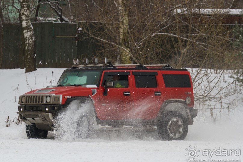 Альбом отзыва "Укрощение Hummer’а: танцы на льду (Kommunarka, Russia)"