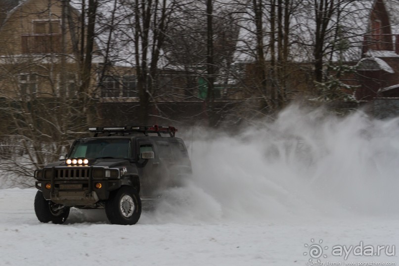 Альбом отзыва "Укрощение Hummer’а: танцы на льду (Kommunarka, Russia)"