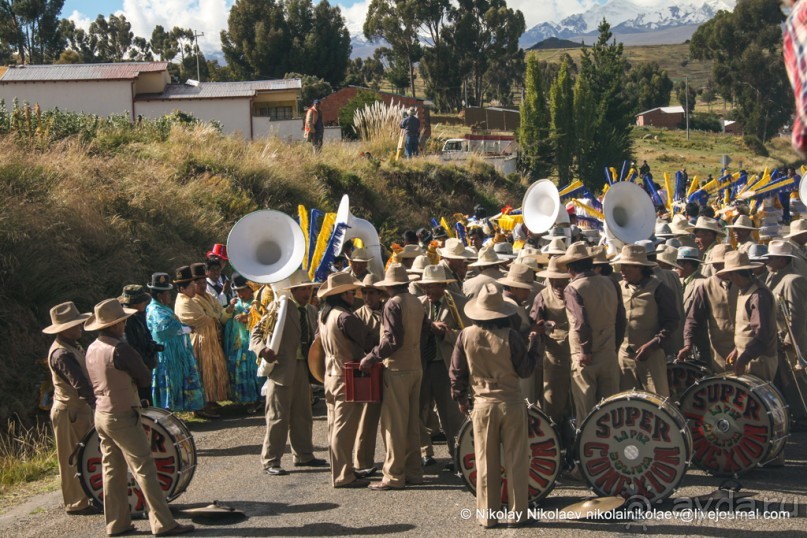 Альбом отзыва "Покорение Америки. Часть 8. День 7: Cuzco — La Paz, дорога к миру (Copacabana, La Paz, Bolivia)"