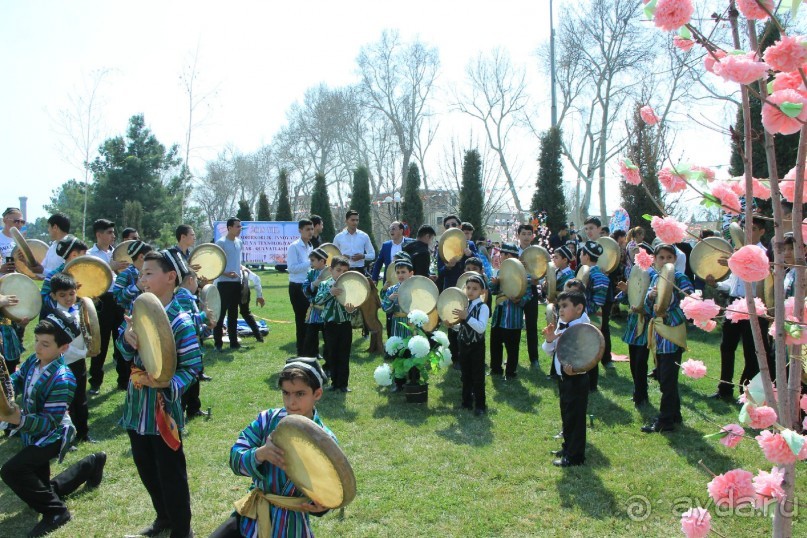 Альбом отзыва "«НАВРУЗ» - ПРАЗНИК БЛАГОПОЛУЧИЯ И ВЕЛИКОДУШИЯ "