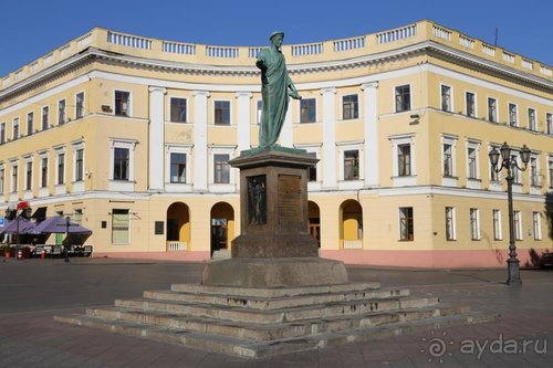 Альбом отзыва "Записки эмигранта. Переезд в Одессу из Горловки (Донецкая область)"