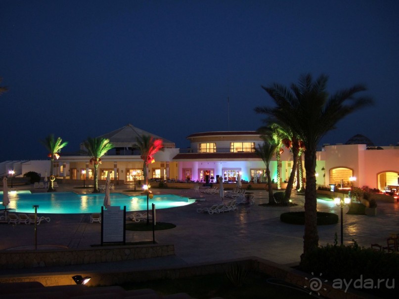 Сoral Beach Rotana Tiran