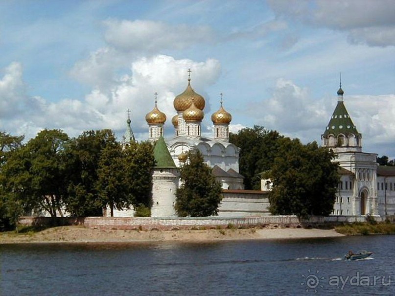 Альбом отзыва "На автомобиле по Золотому кольцу.  Ярославль-Кострома. Часть 2 - Кострома."