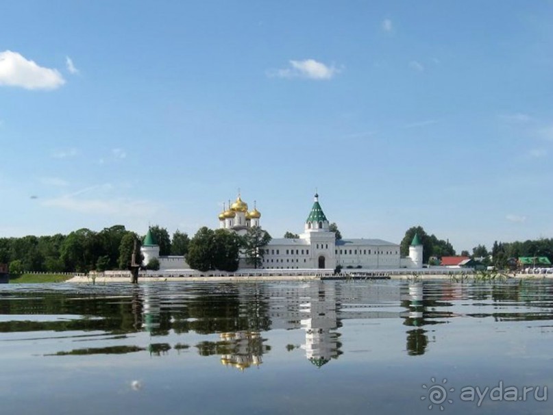 Альбом отзыва "На автомобиле по Золотому кольцу.  Ярославль-Кострома. Часть 2 - Кострома."