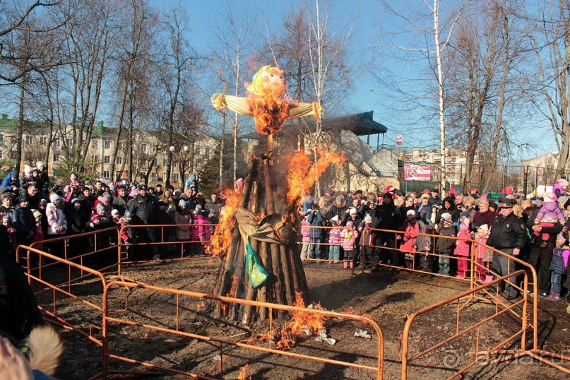 Альбом отзыва "Москва масленичная."