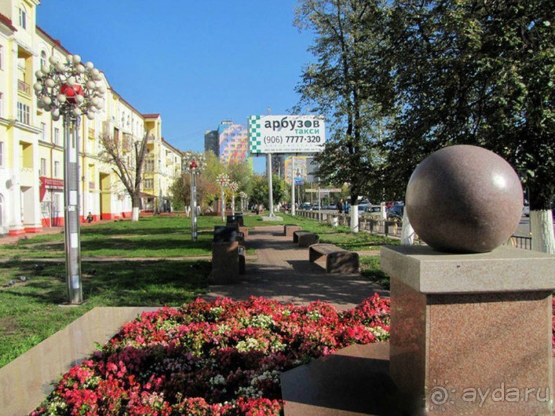 Погода в раменской московском. Михалевича Раменское бульвар. Раменское памятник Михалевичу. Бюст м.л Михалевич Раменское. Скульптура на ул Михалевича в Раменское.