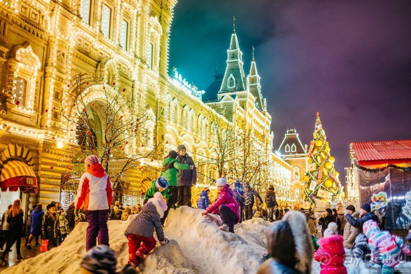 Альбом отзыва "Москва в новогодних подсветках. Январь 2016. Фотогалерея."