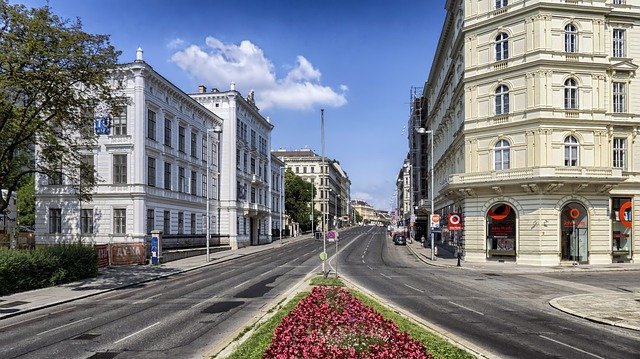 Европа уходит на карантин: Великобритания, Австрия, Германия