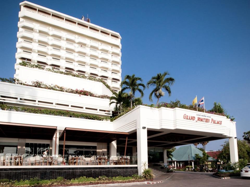 Grand jomtien palace hotel