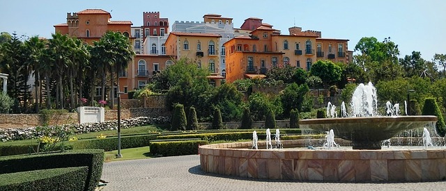 Россияне смогут арендовать деревню в Италии с замком и бассейном всего за 790 рублей в сутки